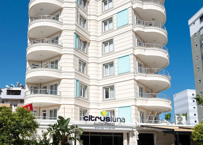 Citrus Luna Suite Hotel